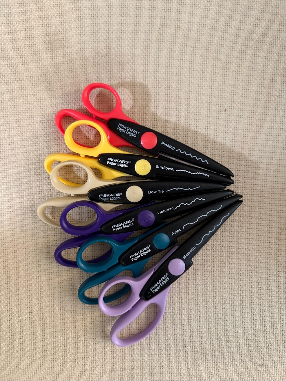 Decorative Edge Scissors Set of 18 - Assorted Colors and Brands - Picture 2 of 5